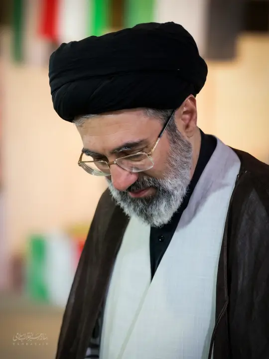 حضرت آیت‌الله سید مجتبی حسینی خامنه‌ای